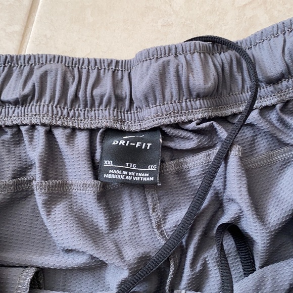 Running Shorts - Picture 2 of 3